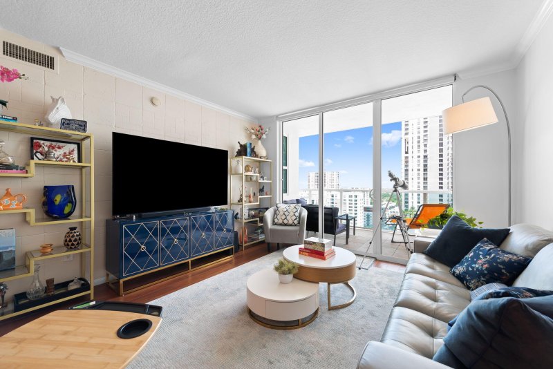 Condo for sale at 350 Las Olas Place 1950