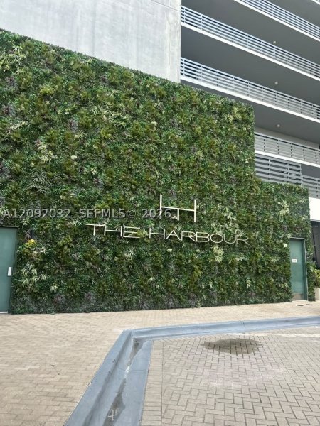 Apartment for rent at The Harbour 2606