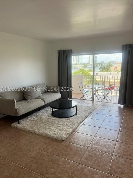 Apartment for rent at Island Place At North Bay 5B