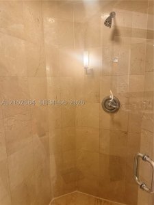 Comprar apartamento en Trump International Sonesta Beach Resort 808