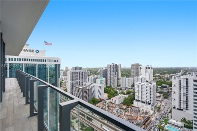 Aluguel de apartamento no Brickell City Centre Rise 2302