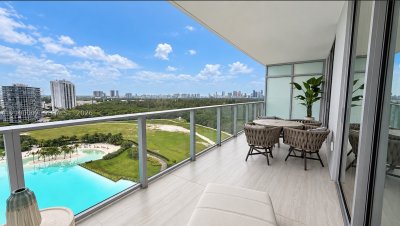 One Park Tower by Turnberry Apt #1410