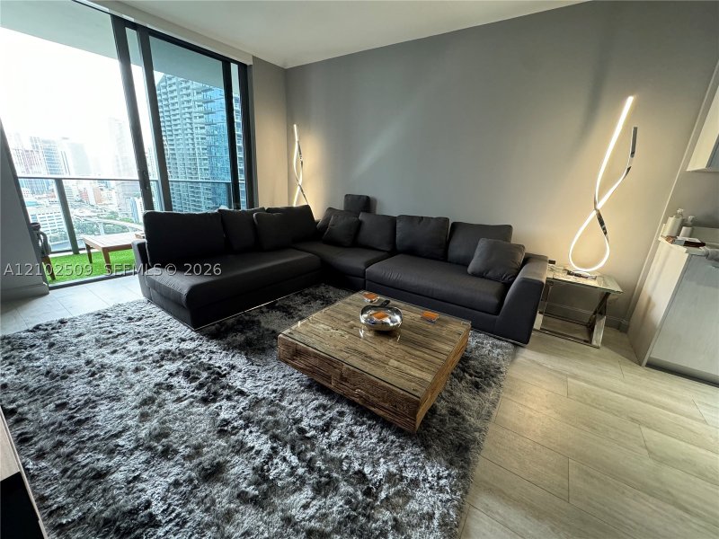 Aluguel de apartamento no Brickell Heights East 3010