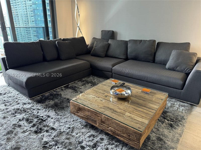 Aluguel de apartamento no Brickell Heights East 3010