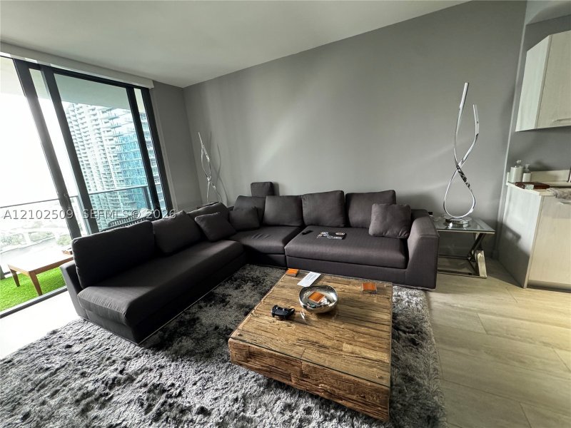 Aluguel de apartamento no Brickell Heights East 3010