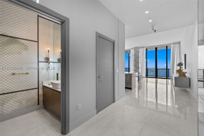 Comprar apartamento no Gran Paraiso PH5002