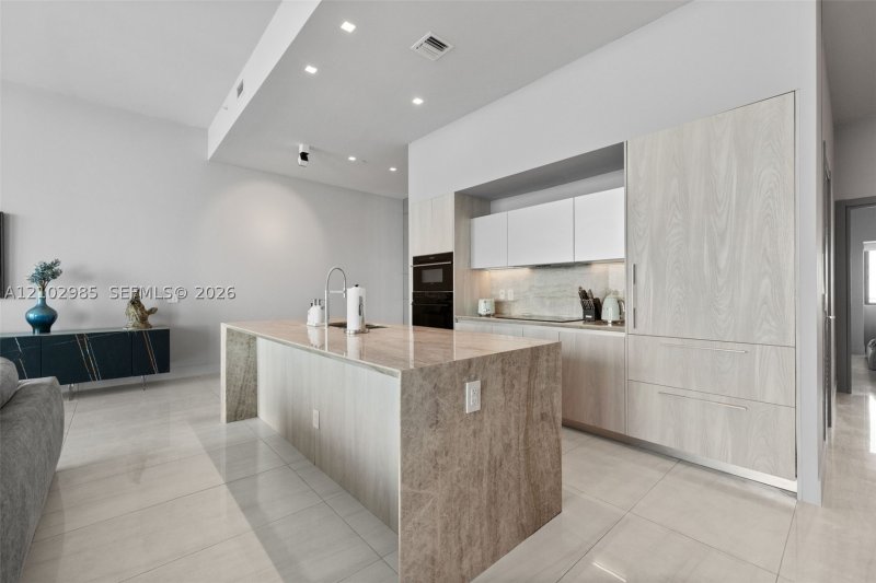 Comprar apartamento no Gran Paraiso PH5002