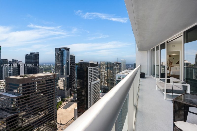 Comprar apartamento en Icon Brickell Tower II 5005