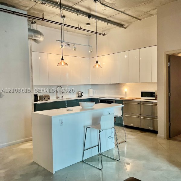 Condo for sale at Cite On The Bay 2415
