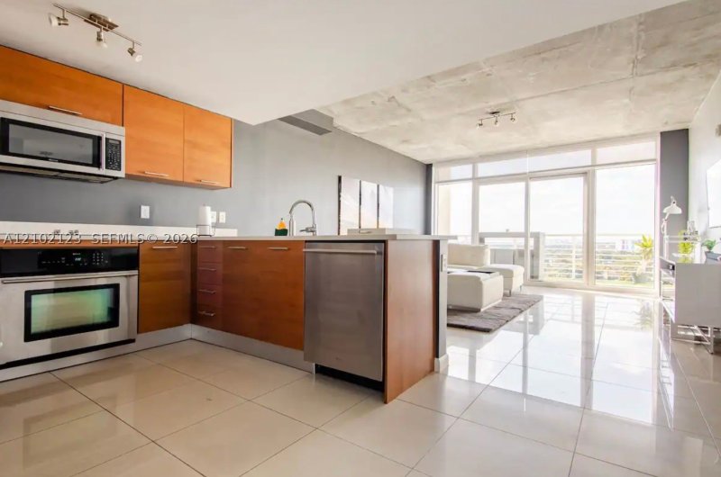 Condo for sale at Midtown Midblock 1108