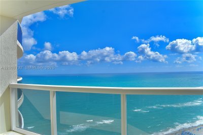 Ocean Three Apt #2904