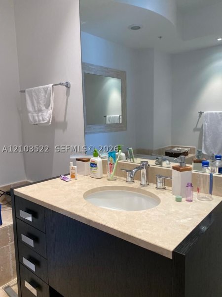 Apartment for rent at Trump Royale 3306