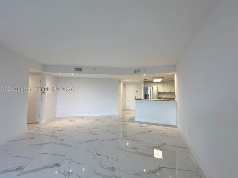 Aluguel de apartamento no Turnberry On The Green 406