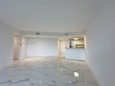 Aluguel de apartamento no Turnberry On The Green 406
