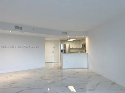Aluguel de apartamento no Turnberry On The Green 406