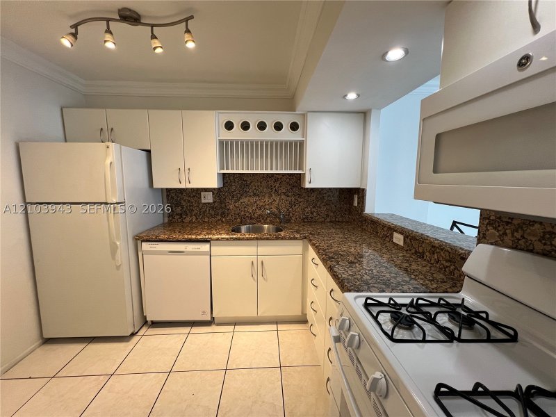 Property photo # 6