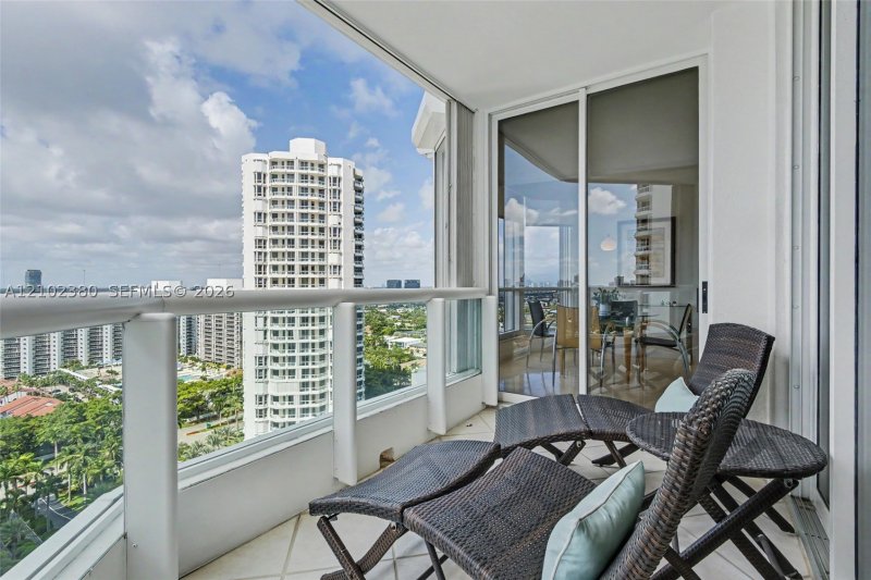 Condo for sale at Atlantic Two at The Point 2202