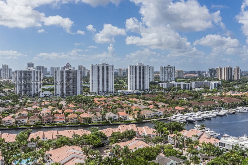 Condo for sale at Atlantic Two at The Point 2202