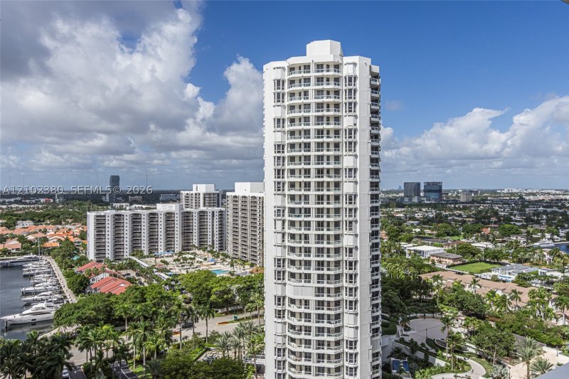 Condo for sale at Atlantic Two at The Point 2202