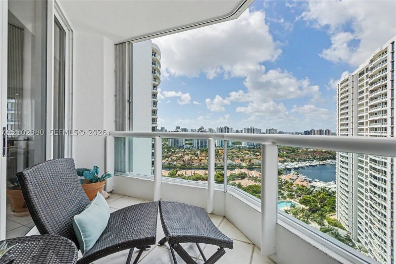 Condo for sale at Atlantic Two at The Point 2202