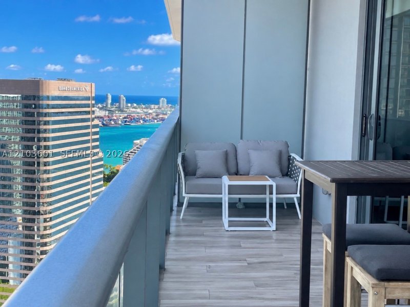 Condo for sale at SLS Lux Brickell 4106
