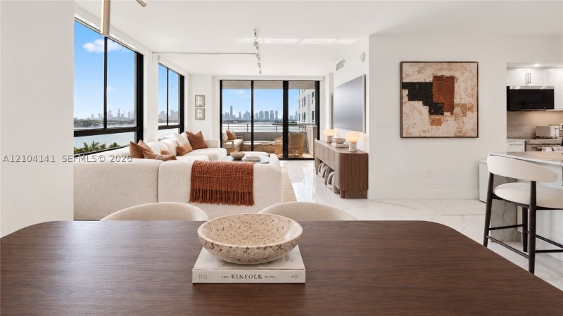 Comprar apartamento no Waverly 708