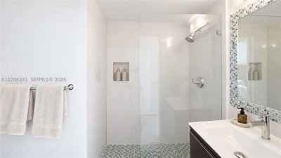Comprar apartamento no Waverly 708
