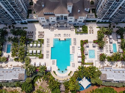 Alquiler de apartamento en Blue Diamond Condo 1908