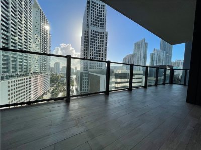 Brickell City Centre Reach Apt #909