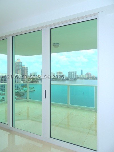 Comprar apartamento en Peninsula II 1505