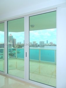 Comprar apartamento en Peninsula II 1505