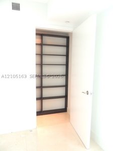 Comprar apartamento en Peninsula II 1505