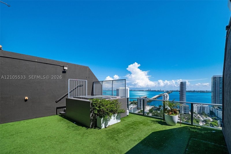 Property photo # 9