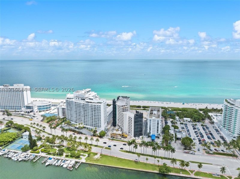 Apartment for rent at Carriage House Miami Beach 807