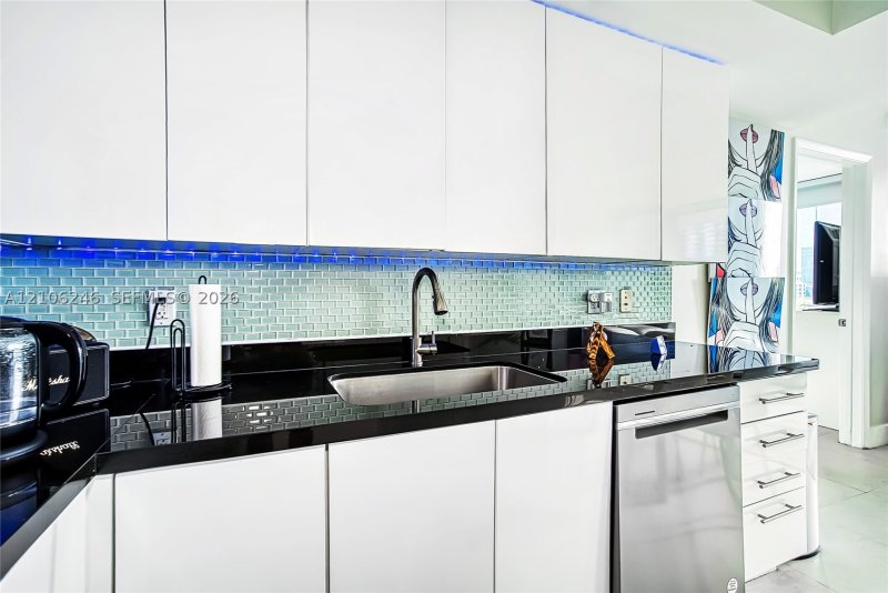 Property photo # 9