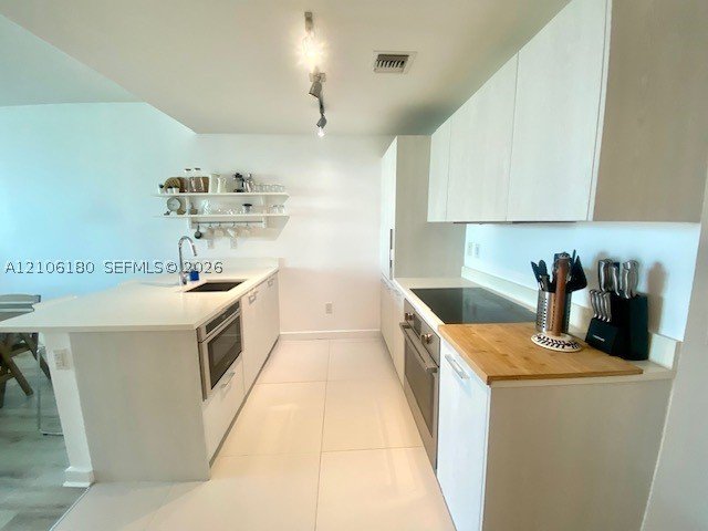Apartment for rent at Paraiso Bayviews 802
