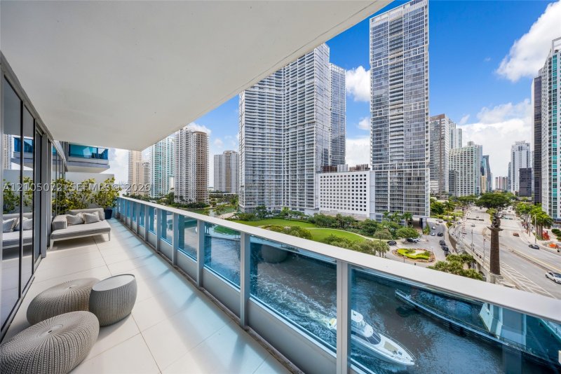 Condo for sale at Epic Miami 904