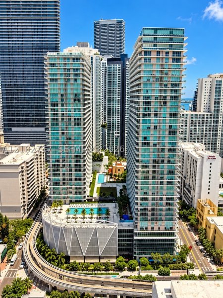 Condo for sale at Axis on Brickell North Tower 2717-N
