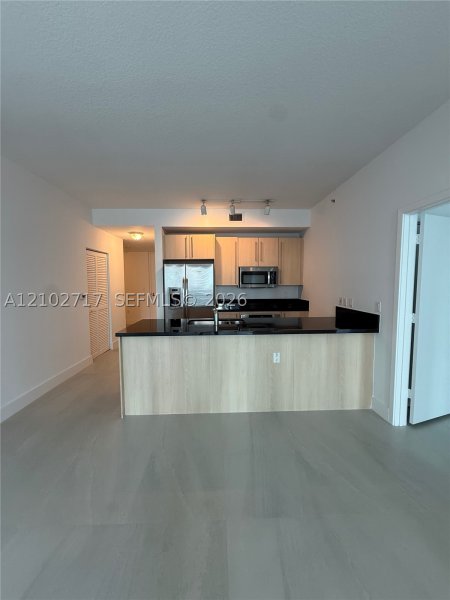Condo for sale at Axis on Brickell North Tower 2717-N