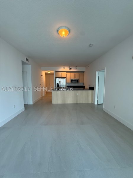 Condo for sale at Axis on Brickell North Tower 2717-N