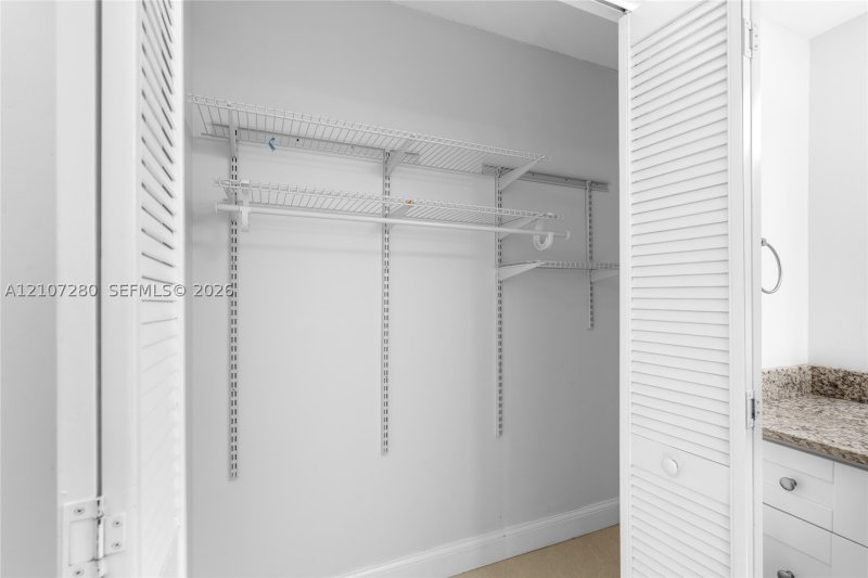 Aluguel de apartamento no Manatee 408