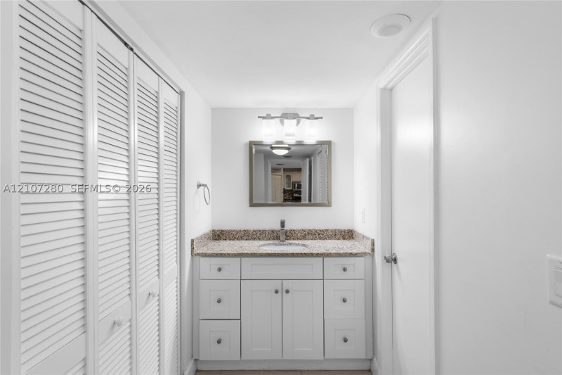Aluguel de apartamento no Manatee 408