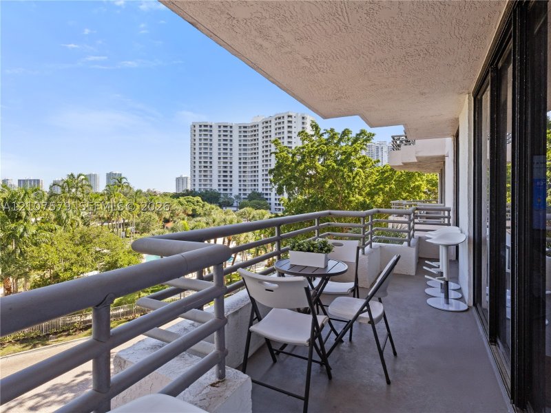 Comprar apartamento no Parc Central South 511