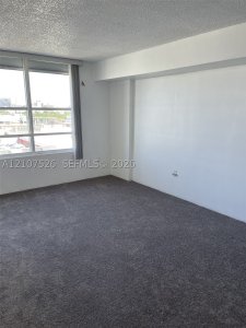 Aluguel de apartamento no Sunset Harbour South 905
