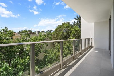 2200 Brickell Apt #317