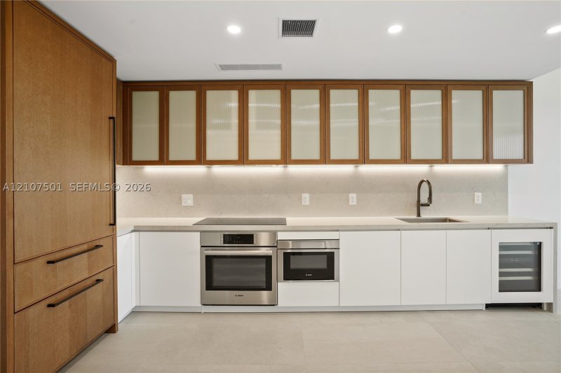 Condo for sale at 2200 Brickell 317