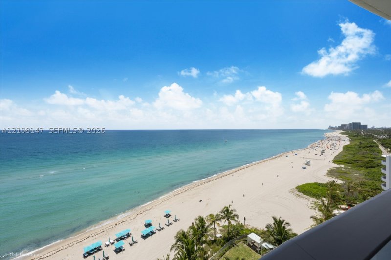 Condo for sale at Ritz Carlton Residences Sunny Isles 902