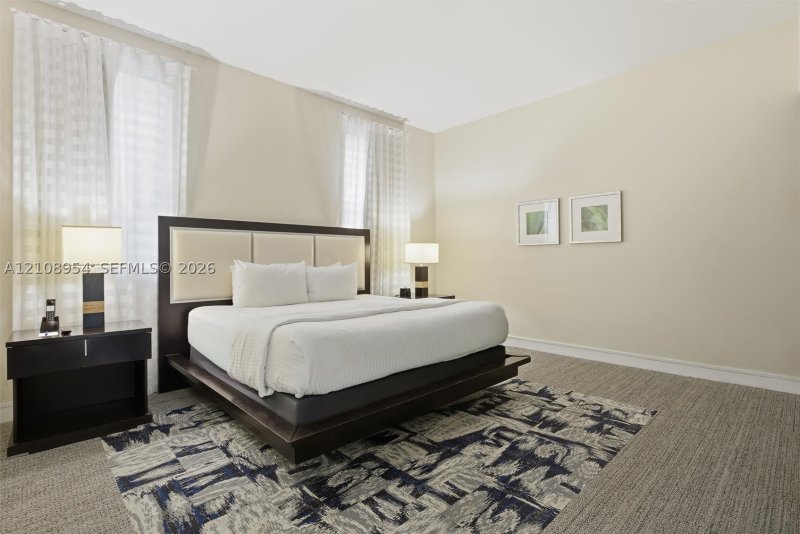 Condo for sale at The Blue Doral 816
