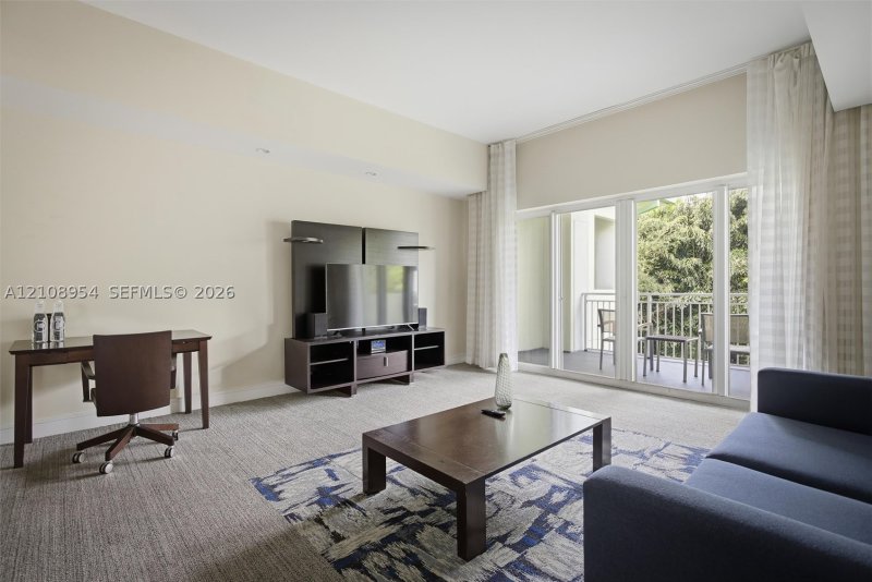 Condo for sale at The Blue Doral 816