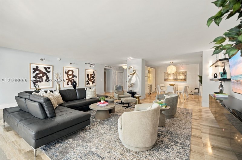 Condo for sale at Bal Harbour 101 Condo 1003